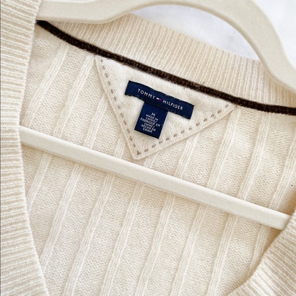 Tommy Hilfiger Cashmere Cable Knit V-Neck Sweater - Picture 3 of 4